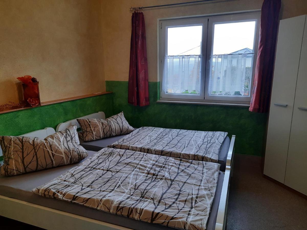 Apartament Haus Panoramablick Familie Loos Wasungen Zewnętrze zdjęcie